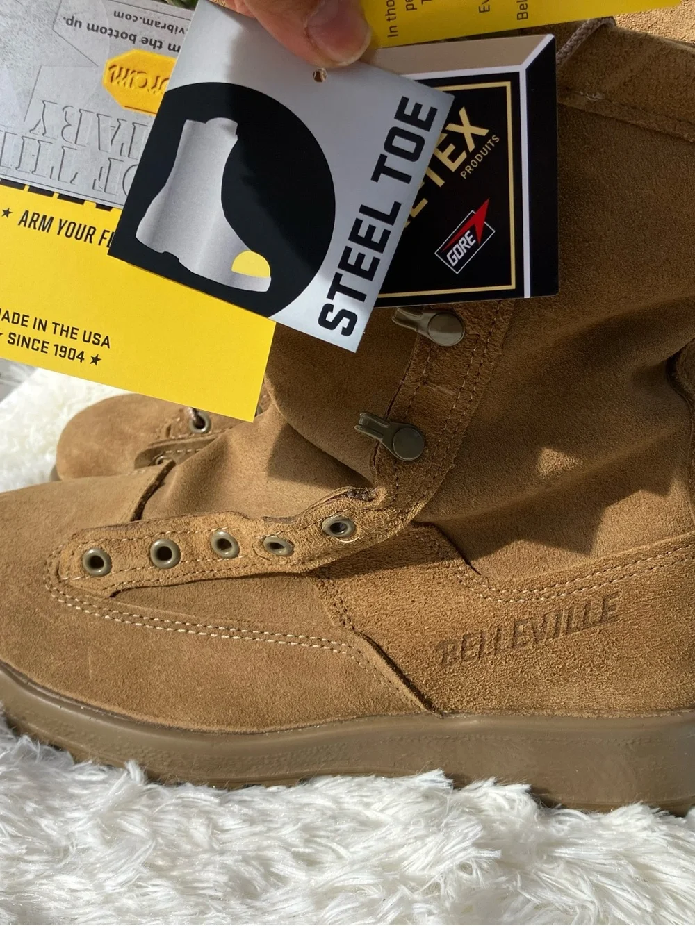 New In Box Belleville C775ST Men’s Size 9 Wide Gore-Tex Steel Toe Boots 600 gram